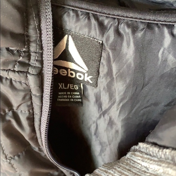 Women’s Reebok jacket - Picture 2 of 3